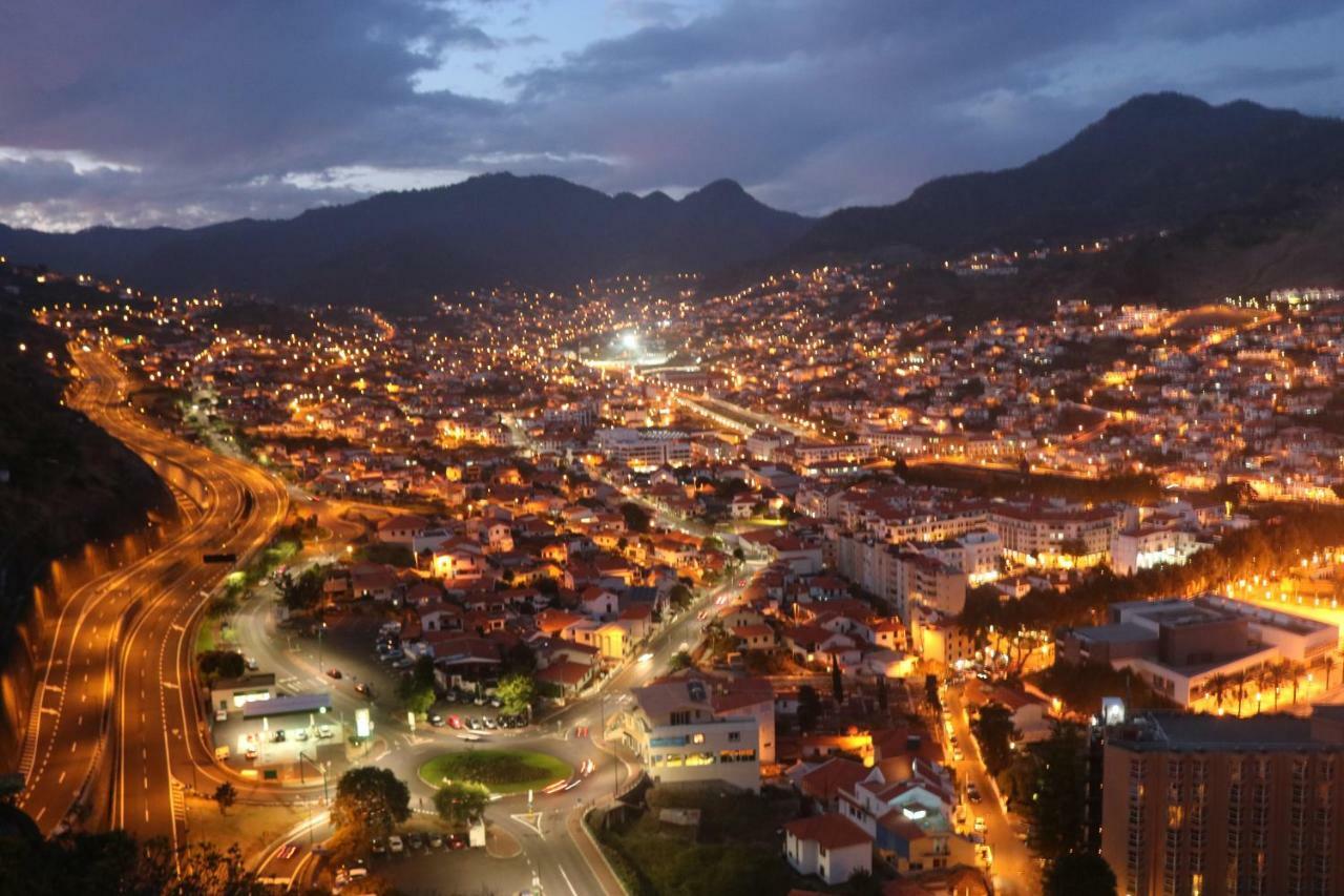 Spot Matur Apartment Machico  Exterior foto